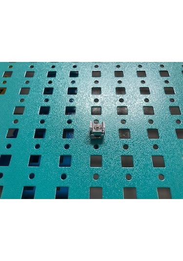 Rack Kabinet Server M6 Kafes Somun ve M6 Vida 8 Adet