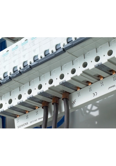 Siemens 5SL6125-6YA 1 Fazlı 25A B Tipi 6 kA Otomatik Sigorta