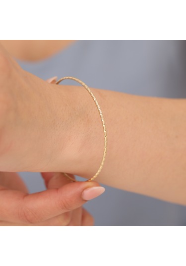 925 Ayar Altın Mikron Kaplama Desenli Ajda Gümüş Bilezik - Bv00104 Gold