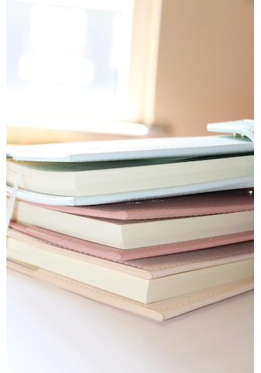 Vj Kutulu Defter 13x18 Cm 80 Gr. Ivory 96 Yp. Kitap Ayraçlı Antrasit