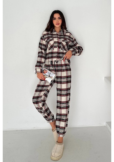 Kare Desenli Takım Renkli