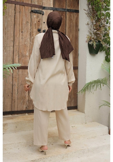 Büzgü Detaylı Tesettür Bej Takım Bej
