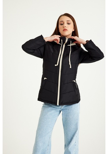 Toridas Günlük Şık Kapüşonlu Kışlık Kadın Şişme Mont 811siyah10 001