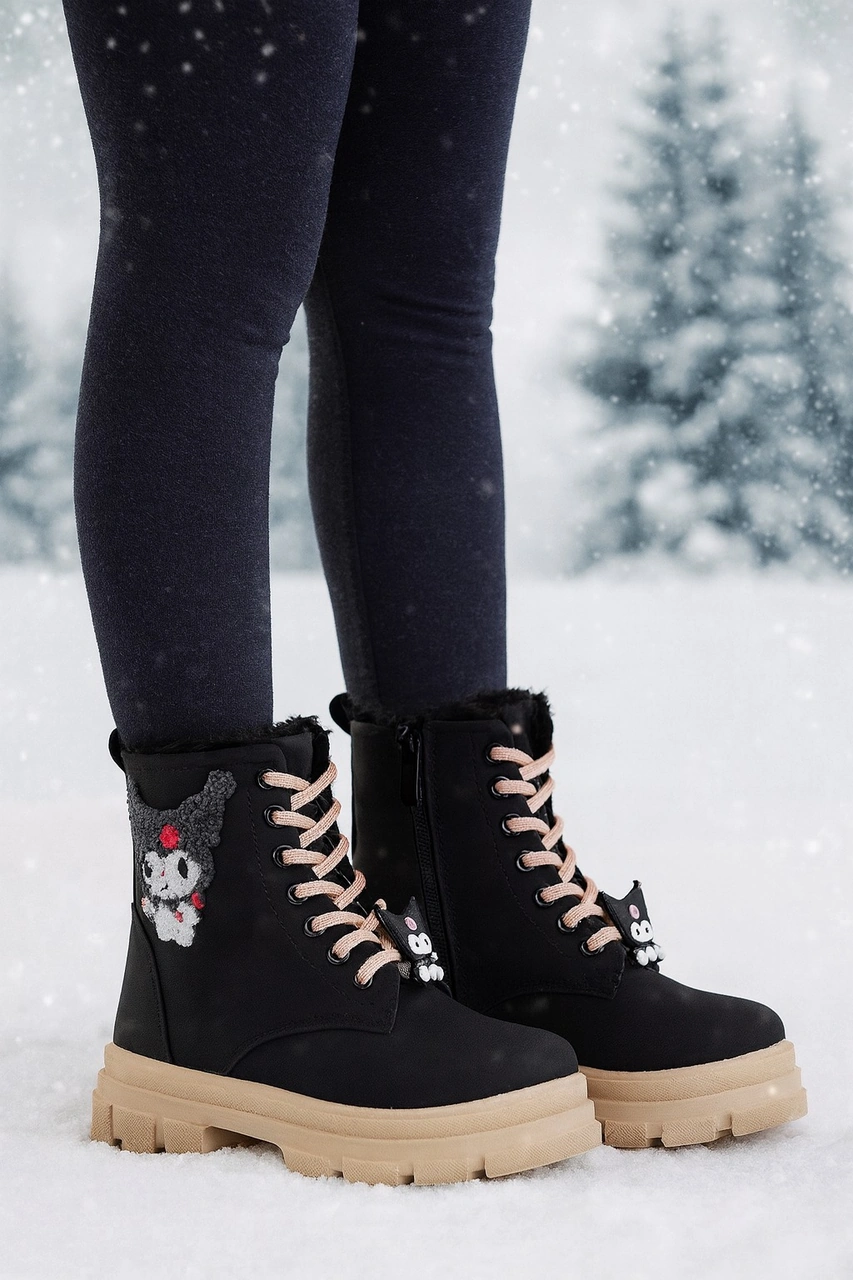 Kız Çocuk Figür Detaylı Fermuarlı Bot Siyah