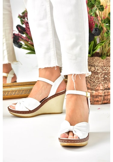 Fox Shoes  Beyaz Dolgu Topuklu Kadın Ayakkabı M674040409