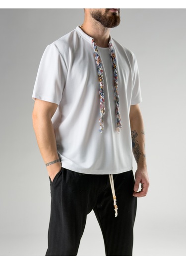Cocopelli Ethno Fularlı Beyaz Erkek T-shirt Coc2852