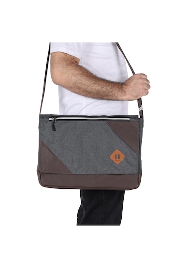 Strong 15.6 İnch Laptop Bölmeli Omuz Askılı Postacı Çantası Kft03 Füme Çok Renkli