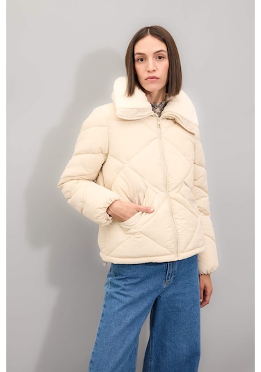 DeFacto Su İtici Puffer Şişme Mont Kapitoneli İçi Suni Kürklü Rüzgar Geçirmez Cepli A0756AX24WNER132 Ekru