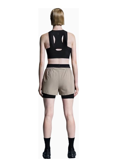 On 3" Performance 2/1 Shorts Hafif Iç Taytlı Hızlı Kuruyan Kadın Koşu Şortu Bej