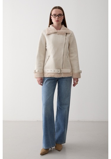 Ekru İçi Kürklü Mont Ekru