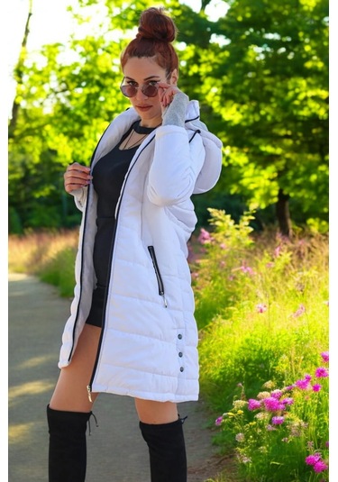 Kışlık Kapüşonlu Su Geçirmez Uzun Şişme Kadın Mont Beyaz