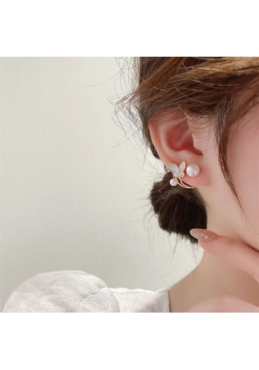 Zarif Ve Şık Kelebek Detaylı İnci Taşlı Altın Kaplama Antialerjik Çelik Küpe Altın