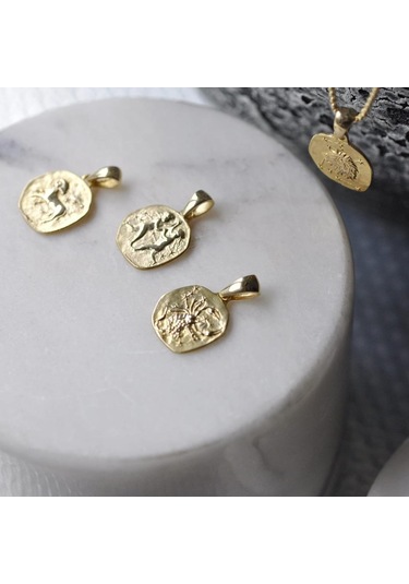 Küçük Boy Antik Burç Kolye Ucu