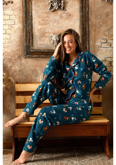Nisanca Kışlık Yılbaşı Desenli Kadın Gömlek Polar Pijama Takımı- Geyikli Yılbaşı Pijaması Yesil Yeşil
