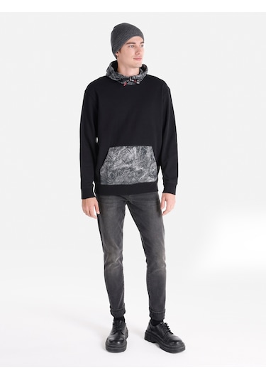 Colin's Colins Regular Fit Baskılı Kapüşonlu Siyah Erkek Sweatshirt Cl1064778 Siyah Colin's Colins Regular Fit Baskılı Kapüşonlu Siyah Erkek Sweatshirt Cl1064778 Siyah