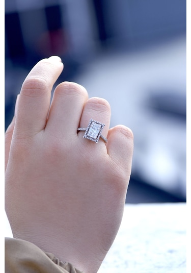 0.80 Ct Modern Tasarım Baget Kare Tektaş Yüzük