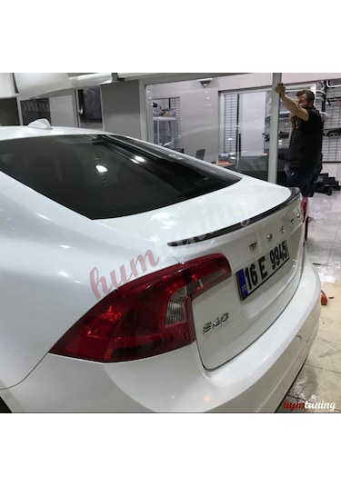 Volvo S60 Spoiler Spoiler Bagaj Üstü Çıta. Parlak Siyah