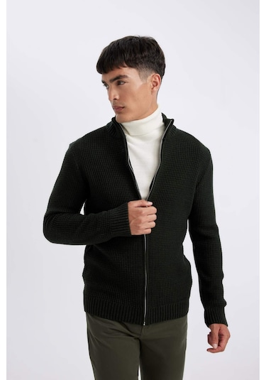 DeFacto Standart Fit Normal Kesim Yarım Balıkçı Yaka Fermuarlı Triko Hırka R1195AZ24WNGN185