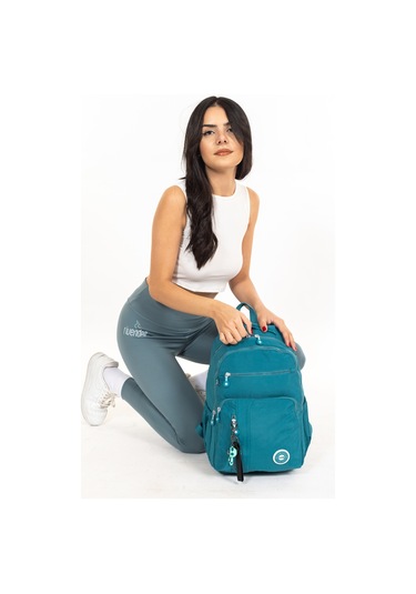 Modern Tarzda Su Geçirmez Krınkil Kumaş Okul Sırt Çantası Hafif, Konforlu Ve Fonksiyonel Tasarım - Mavi MAvi