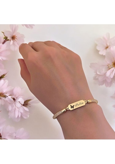 Archin Pelin İsmine Özel Kelebek Motifli 14 Ayar Altın Plakalı Hasır Kordonlu Hediye Bileklik-647isim Pelin