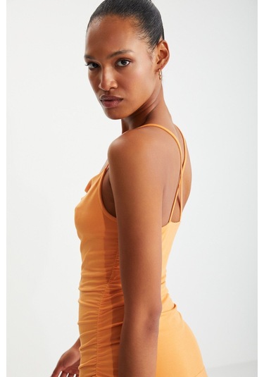 GRIMELANGE Koralıa Kadın Sandy Dökümlü Kumaşlı Degaye Yaka Eteği Uçuş Uçuş Askılı Turuncu Elbise Turuncu