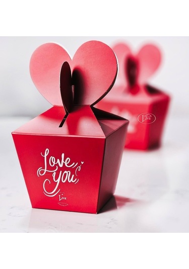 Sevgililer Günü Çikolata Dolu Kalpli Konik Kutu