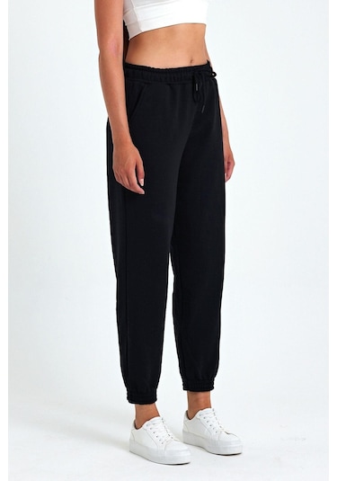 Kadın Siyah Pamuklu Kalın Paçası Lastikli Yüksek Bel Rahat Jogger Eşofman Altı Siyah
