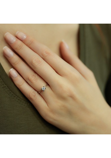 Lova G Renk 0,20 Karat Pırlanta Tektaş Yüzük - HRD Sertifikalı