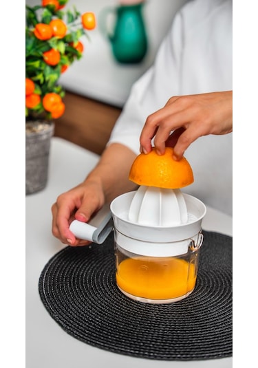 Ludıa Manuel Kollu Pratik Narenciye Sıkacağı Beyaz