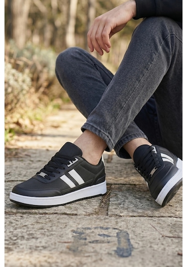 In Step Street-core: Siyah Deri Görünümlü Günlük Erkek Sneaker