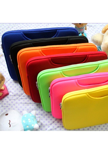 Skycity 14 İnç Dizüstü Bilgisayar & Ultrabook Çantası - Slim Tasarım, Konforlu El Tutucuları, Kolay Erişim Fermuarı, Koruyucu Köpük Döşeme - Siyah Siyah