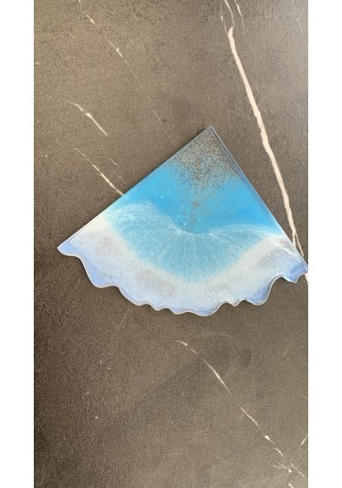 Deniz Mavi Tonlu Siyah Simli Üçgen Dalgalı Epoksi Bardak Altlığı Okyanus Mavisi