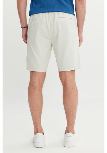 Erkek Acık Grı %100 Pamuk Comfort Fit Beli Bağlamalı Flamlı Yan Cep Şort Açık Gri Erkek Acık Grı %100 Pamuk Comfort Fit Beli Bağlamalı Flamlı Yan Cep Şort Açık Gri