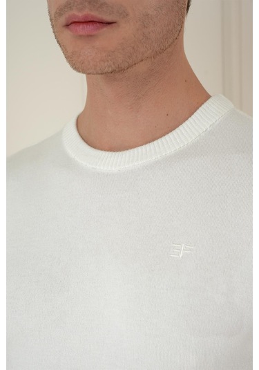 Tr 875 Slim Fit Ekru Klasik Triko Ekru