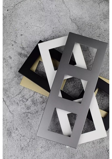 Vo'stabl Prizler Ve Anahtarlar İçin Beyaz Üçlü Çerçeve 185294620