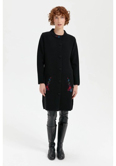 Desen Triko Kadın Dik Yaka Cebi İşlemeli Uzun Yün Kaban 24012 Siyah Siyah