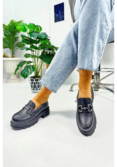 Günlük Kadın Loafer V Tokalı Kalın Topuklu Tırtıklı Tabanlı Oval Burunlu Makosen Ayakkabı 7455 - 7453 7453-siyahcilt