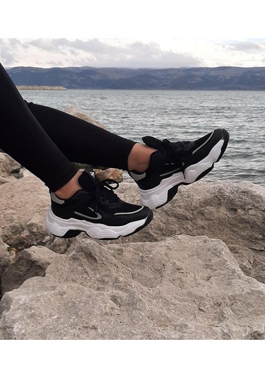 Dunlop 2323 Siyah-Beyaz Renk Fuspetli Kalın Taban Spor Ayakkabı AYKSAYAK-000503