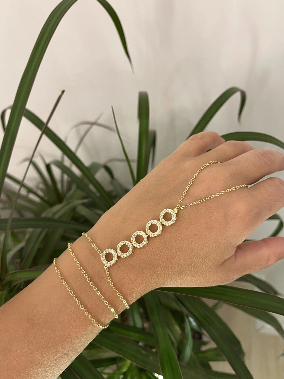 Altın Renkli Taşlı Daire Şahmeran Çok Renkli