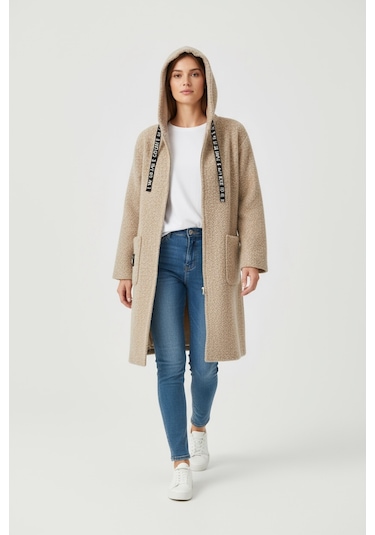 Kadın Üstten Cepli Kapüşonlu Önü Fermuarlı Kaşe Hırka Vizon