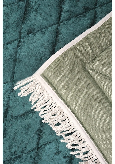 Zümrüt Yeşili Kapitone Dolgulu Lüks Seccade 65x115 Cm Yeşil