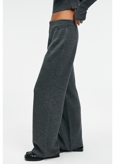 Grımelange Marıposa Kadın Yuvarlak Yaka Çizgi Desenli Crop Geniş Paça Triko Antrasit Alt-üst Takım Antrasit