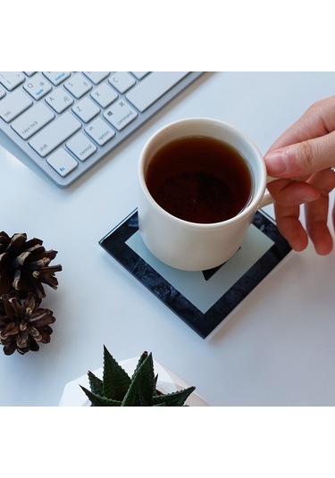 Decorita Cam Bardak Altlığı Z Harfli Tasarım 4'lü Takım 10 x 10 CM Çok Renkli