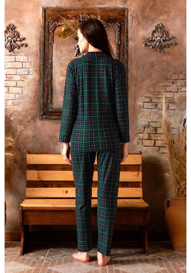 Nisanca Kışlık Düğmeli Ekose Desen Yılbaşı Temalı Kadın Süet Pijama Takımı Yesil
