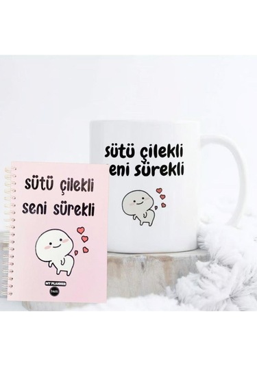 Sütü Çilekli Seni Sürekli Tasarımlı Konuşan Ajanda Ve Kupa Bardak