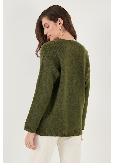 Lela Regular Fit V Yaka Düğmeli Triko Bayan Hırka 4616229 Haki Lela Regular Fit V Yaka Düğmeli Triko Bayan Hırka 4616229 Haki