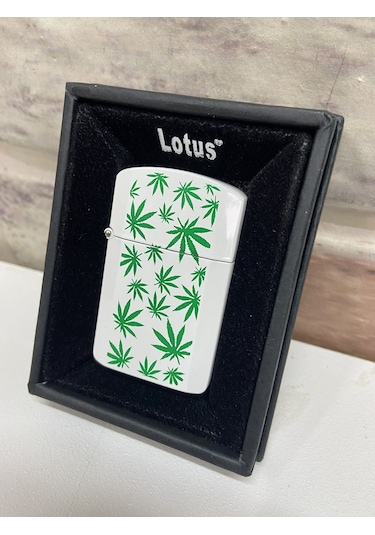 Lotus Marka Beyaz Yeşil Renk Yaprak Logolu Benzinli