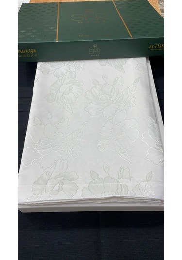 Gülistan Çiçek Desen Leke Tutmaz Yemek Masa Örtüsü 160x220cm Krem