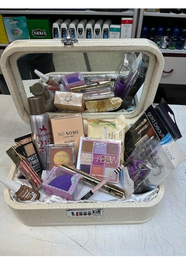 Flormar Pretty Şiferli Kutuda Makyaj Seti 16'lı