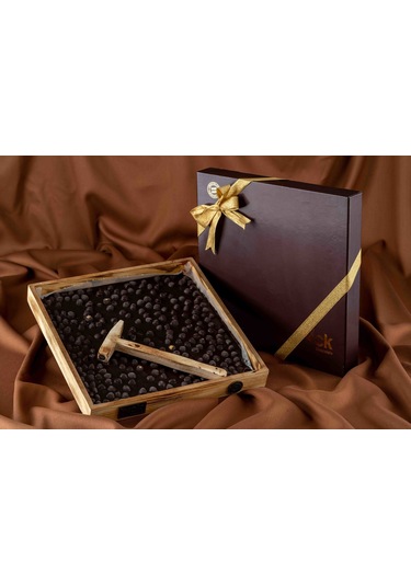 Fındıklı Bitter Beyoğlu Çikolata Çekiçli Ahşap Kutu 1000 G